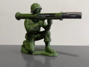 Porta-Canetas Militar – Soldado Bélico